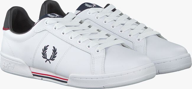 FRED PERRY Baskets basses B6202 en blanc  - large