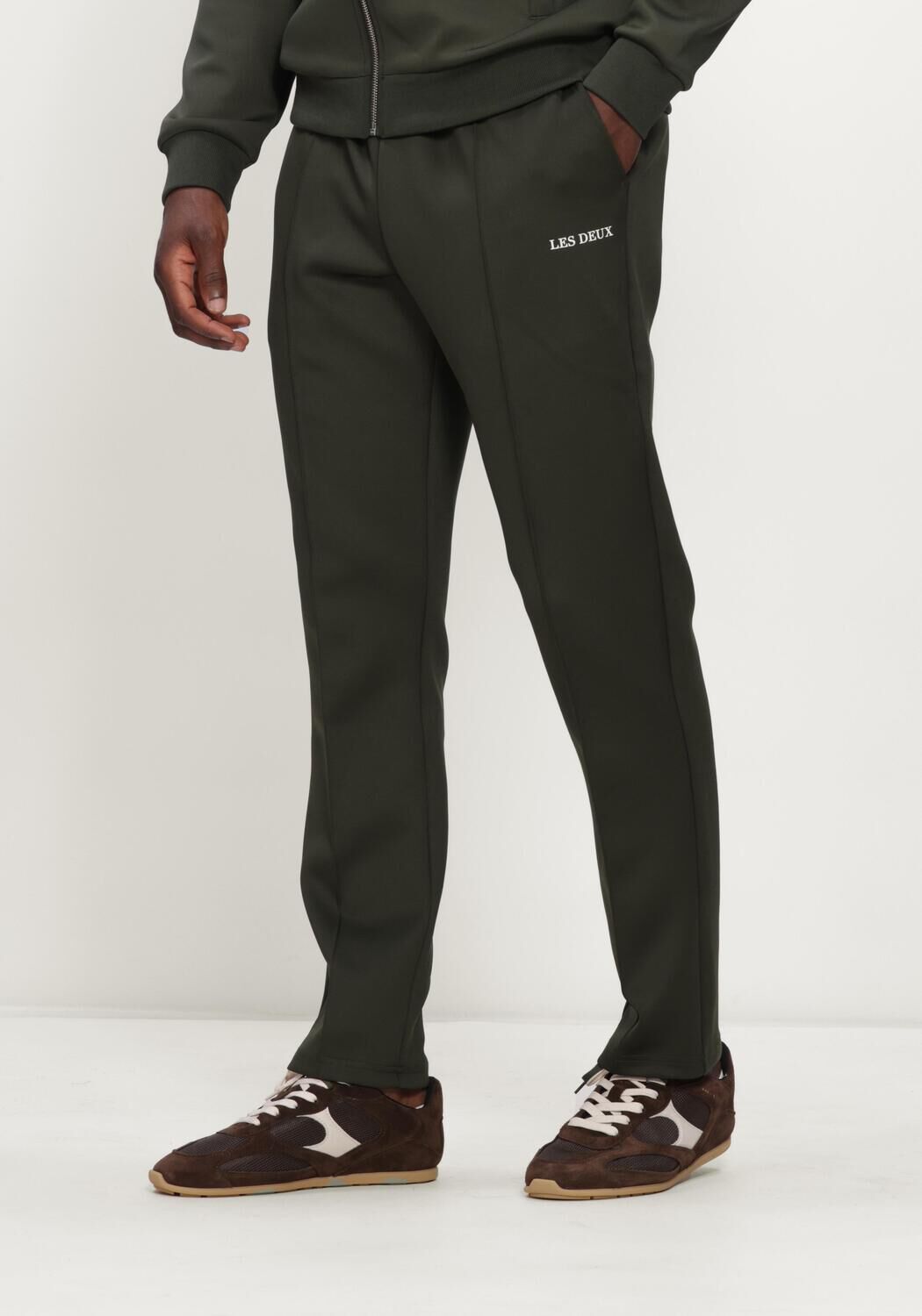 LES DEUX Pantalon de jogging BALLIER TRACK PANTS en vert - large