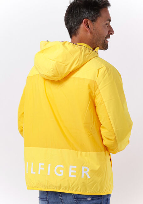 Gele TOMMY HILFIGER Jack TECH HOODED JACKET - large