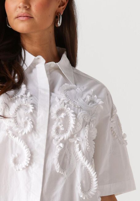 COPENHAGEN MUSE CMVATAN-SHIRT Blouses en blanc - large