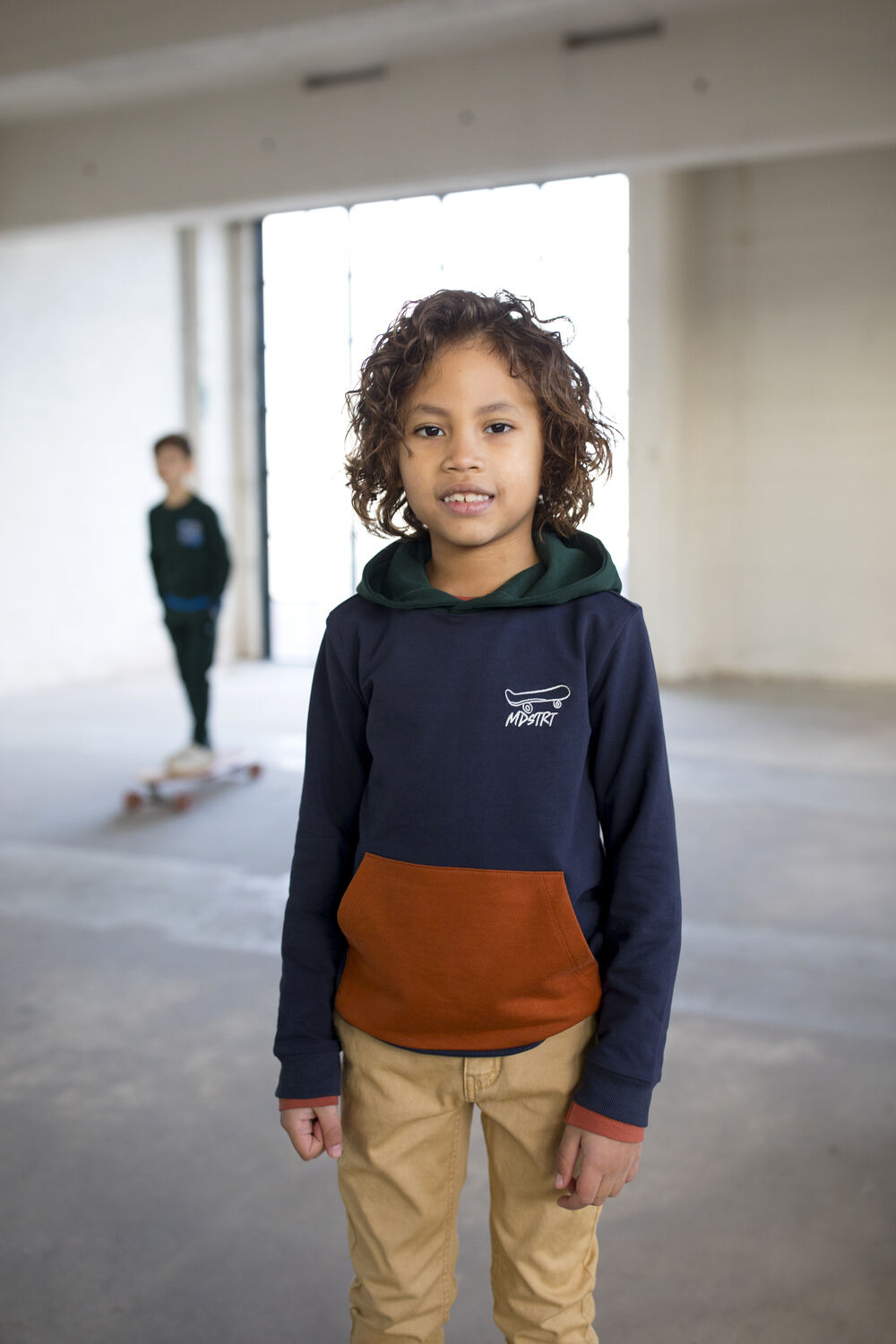 Donkerblauwe MOODSTREET Korte broek CARGO SWEATSHORTS WITH SIDEPOCKETS - large