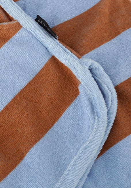 DAILY BRAT Pantalon courte STRIPED TOWEL SHORTS en bleu - large