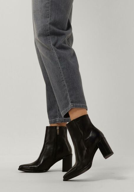 NOTRE-V 67034 NOTRE-V 67034 - large