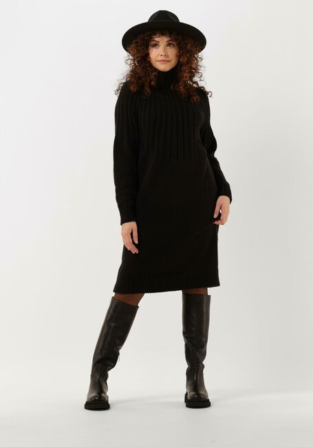 SELECTED FEMME Robe midi NIMA LS KNIT DRESS CAMP en noir - large