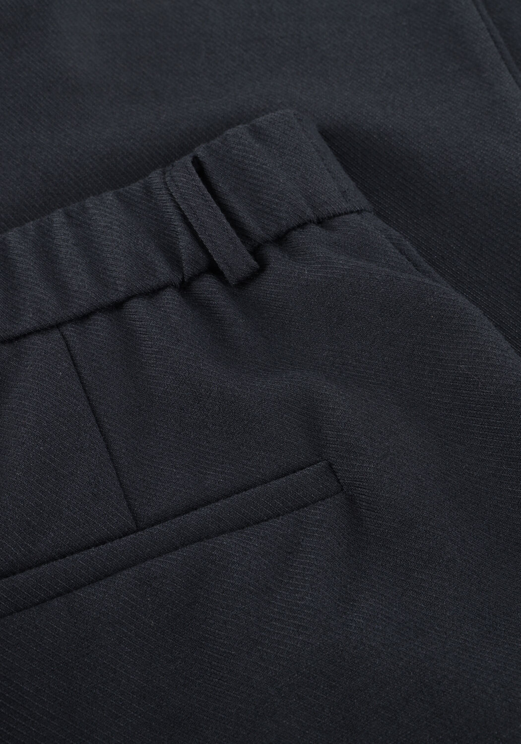 NEO NOIR Pantalon large EMMETT MELANGE PANTS Bleu fonc&eacute; - large