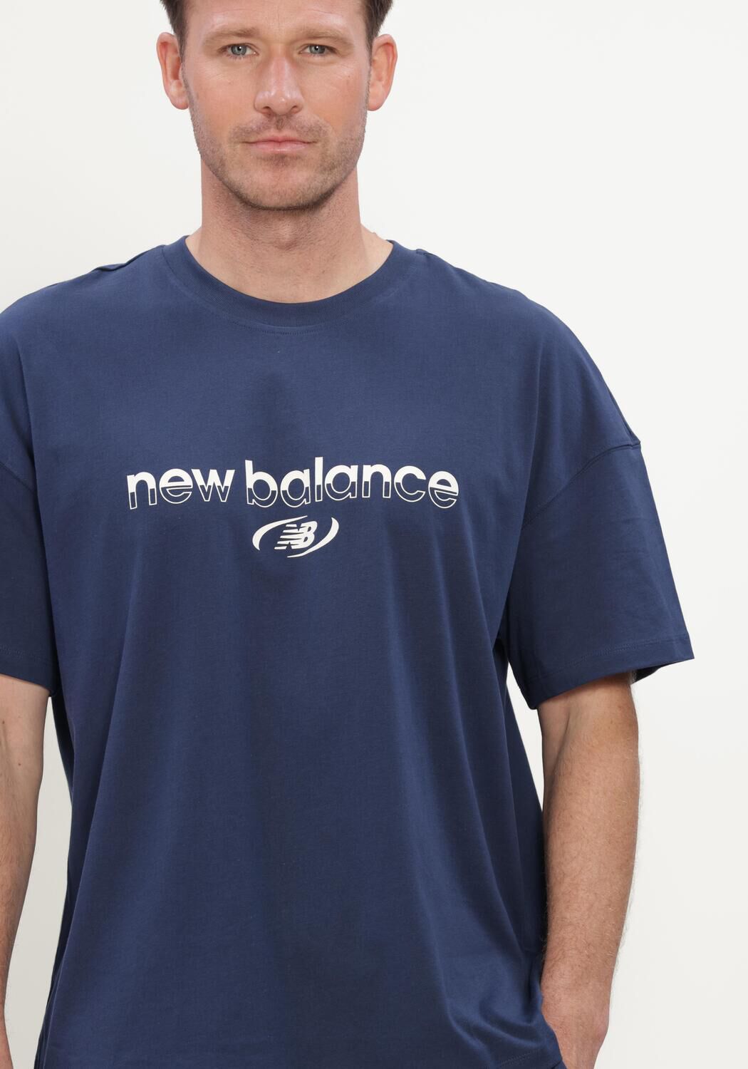 Donkerblauwe NEW BALANCE T-shirt TRACKSIDE T-SHIRT - large