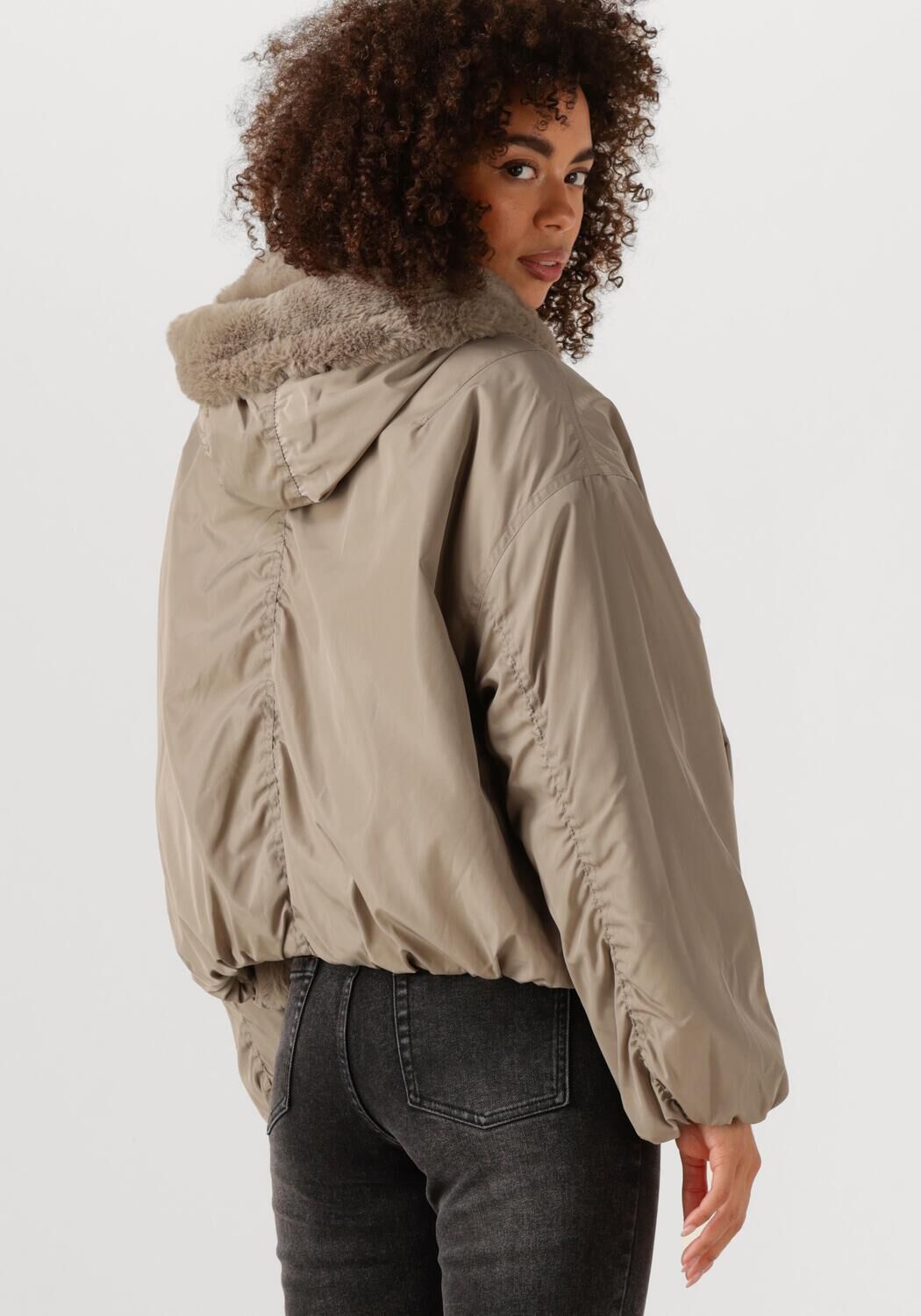 Taupe BEAUMONT Gewatteerde jas MAX JACKET - large