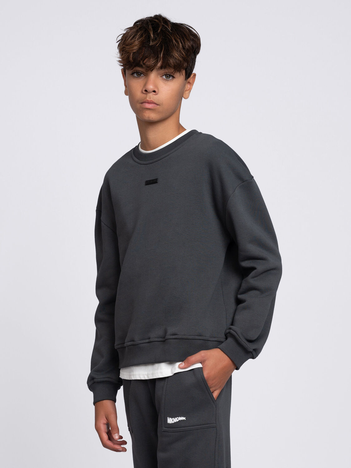 NIK & NIK Pull ROCCO OVERSIZED SWEATSHIRT en noir - large