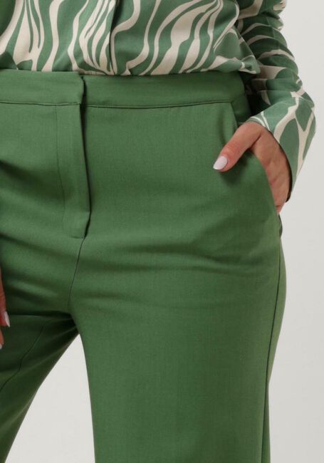 ANOTHER LABEL Pantalon MOORE PANTS en vert - large