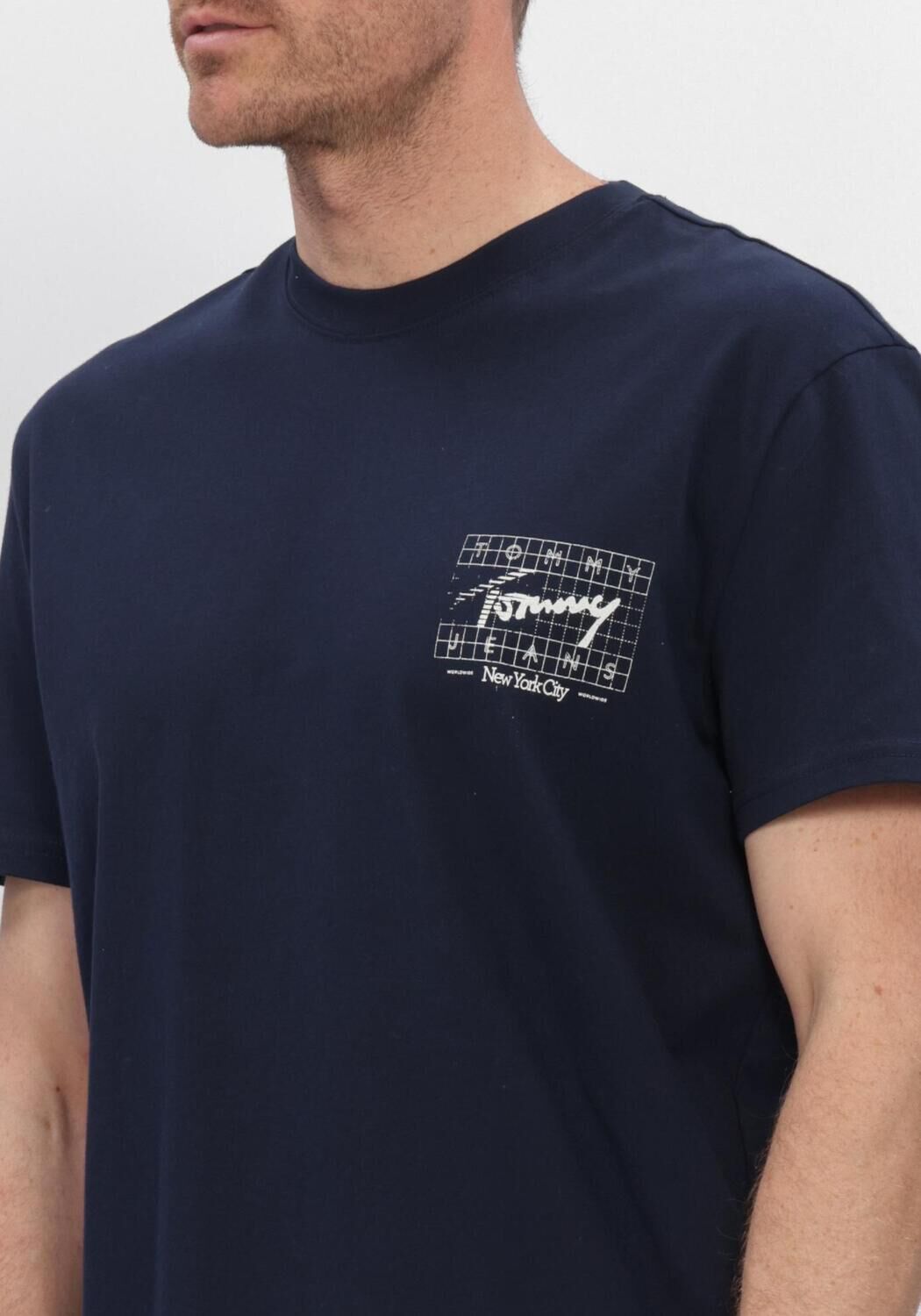 TOMMY JEANS Polo TJM REG SIGN FLAG SS TEE EXT Bleu fonc&eacute; - large