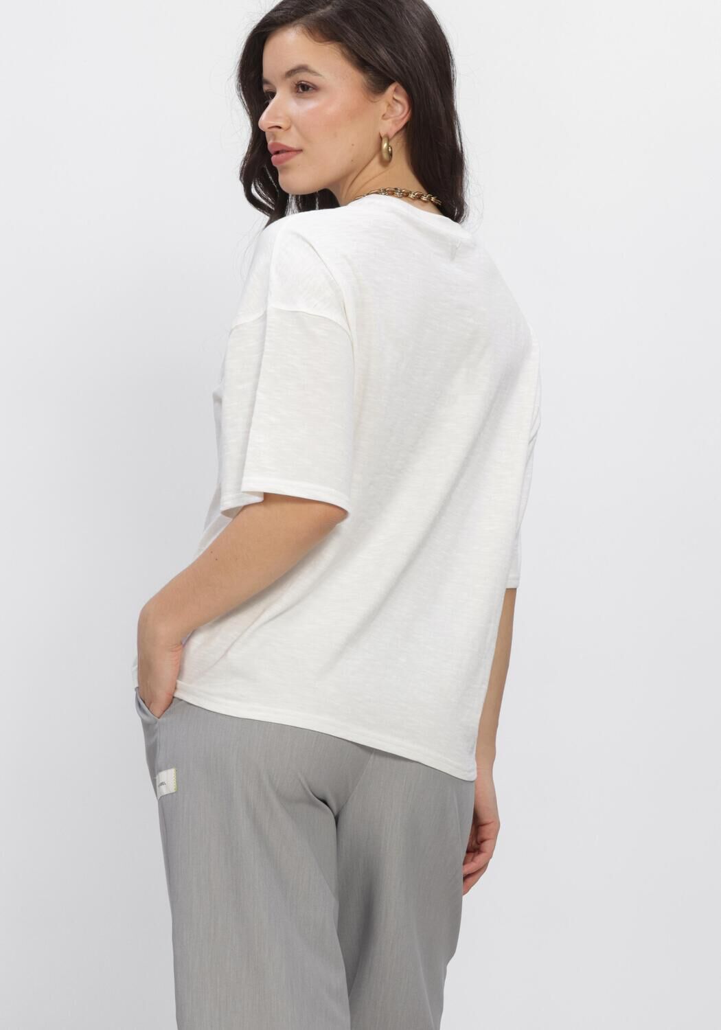 ALIX THE LABEL KNITTED SLUB T SHIRT Hauts & T-shirts en blanc - large
