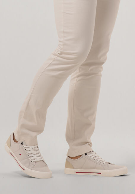 Beige TOMMY HILFIGER Lage sneakers CORE CORPORATE VULC - large