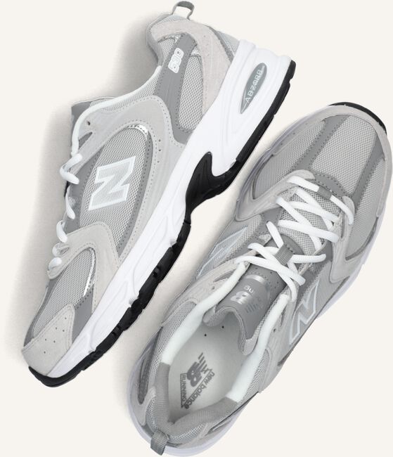 Grijze NEW BALANCE Sneakers MR530 M Grijze NEW BALANCE Sneakers MR530 M - large