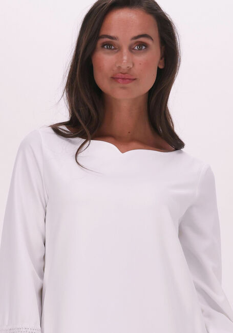 ANA ALCAZAR Mini robe MIXDRESS en blanc - large