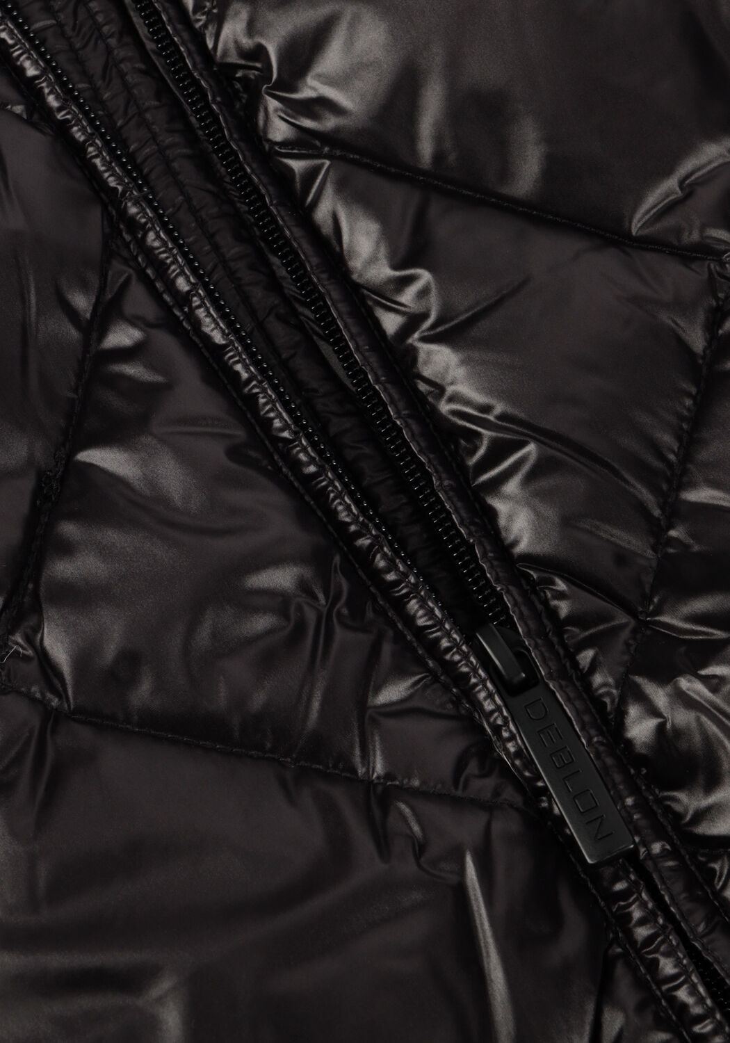 DEBLON SPORTS Veste matelass&eacute; CARICE CAPE en noir - large