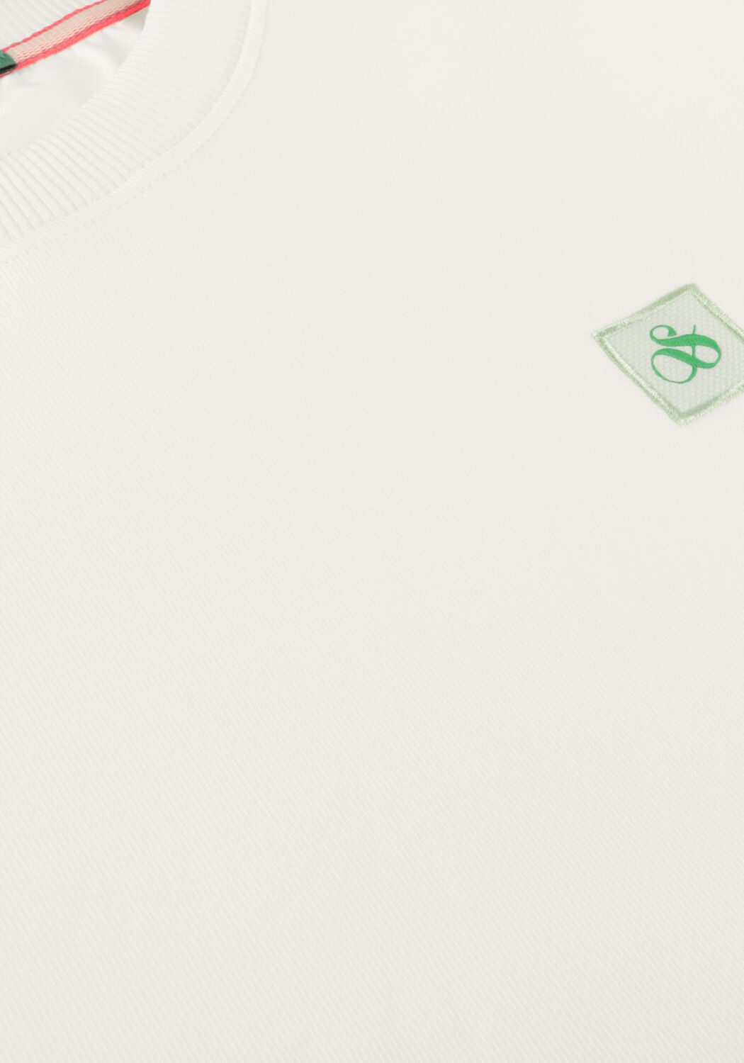 SCOTCH & SODA Chandail SEASONAL ESSENTIALS - CLASSIC LOGO BADGE SWEATSHIRT en blanc - large