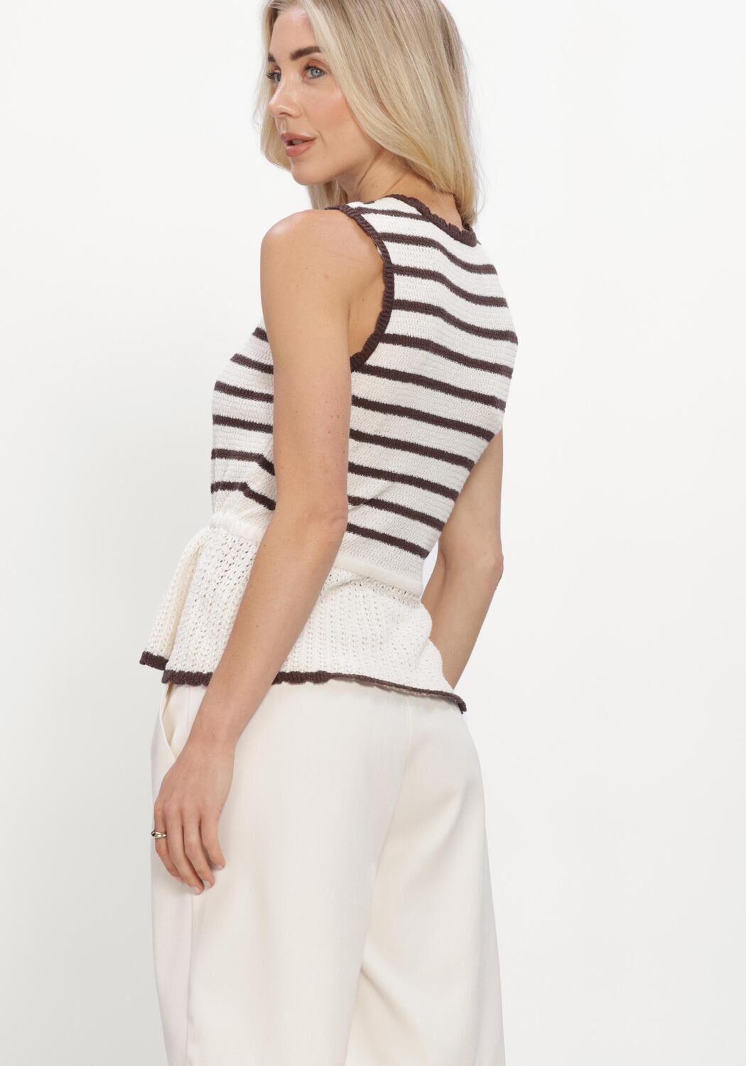 Y.A.S. YASANNIE SL KNIT TOP S. Hauts & T-shirts en marron - large