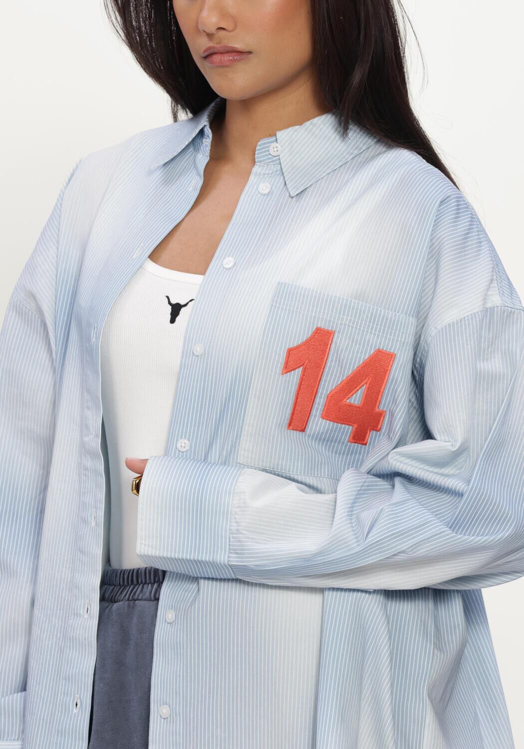 Blauwe ALIX THE LABEL  LADIES WOVEN FADED STRIPE BLOUSE - large