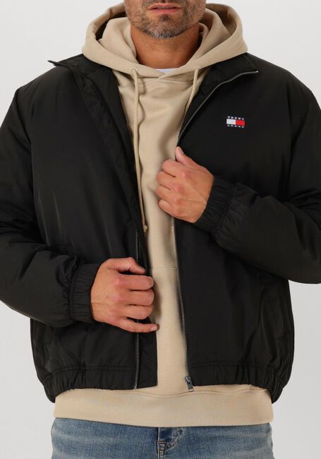 TOMMY JEANS Jack TJM ESSENTIAL PADDED JACKET EXT en noir - large