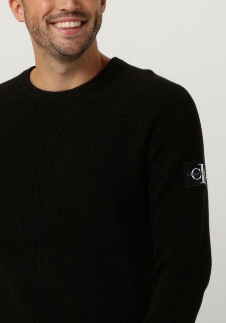 CALVIN KLEIN Chandail BADGE EASY SWEATER en noir - large