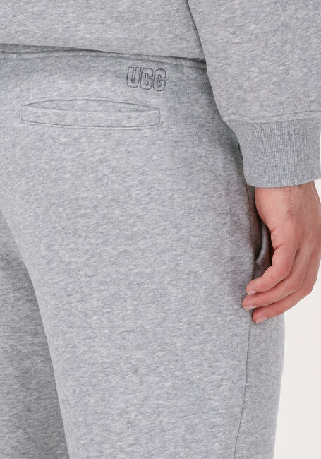 UGG Pantalons de jogging ERNIE SHORT en gris - large