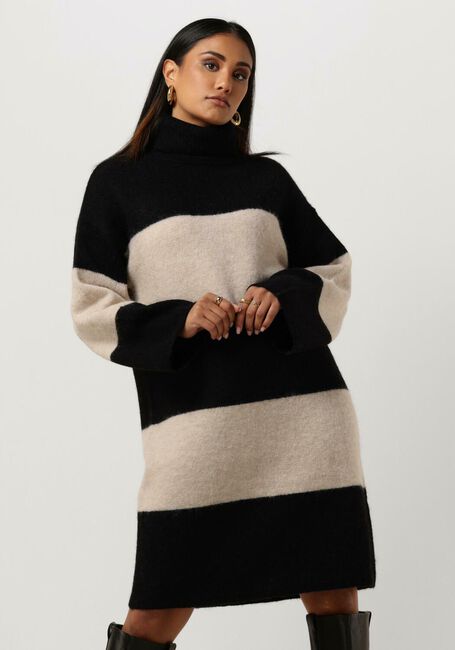SELECTED FEMME Mini robe SLFALVA LS KNIT HIGH NECK DRESS en noir - large