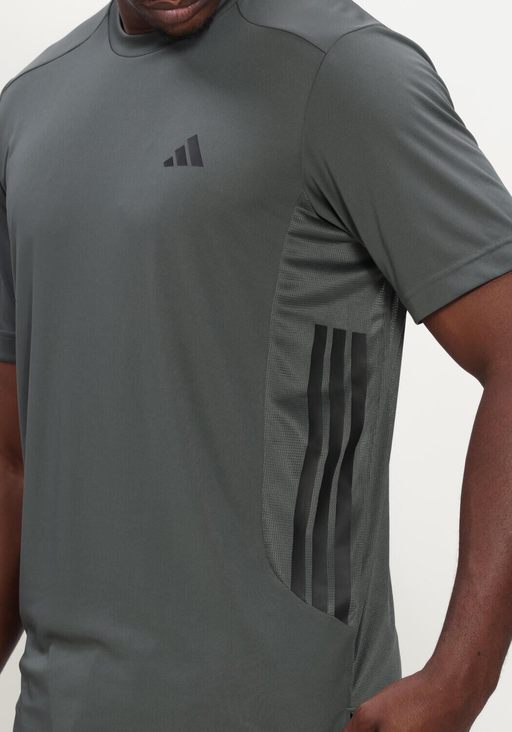 ADIDAS Maillots de sport TECHESS 3S TEE Vert fonc&eacute; - large