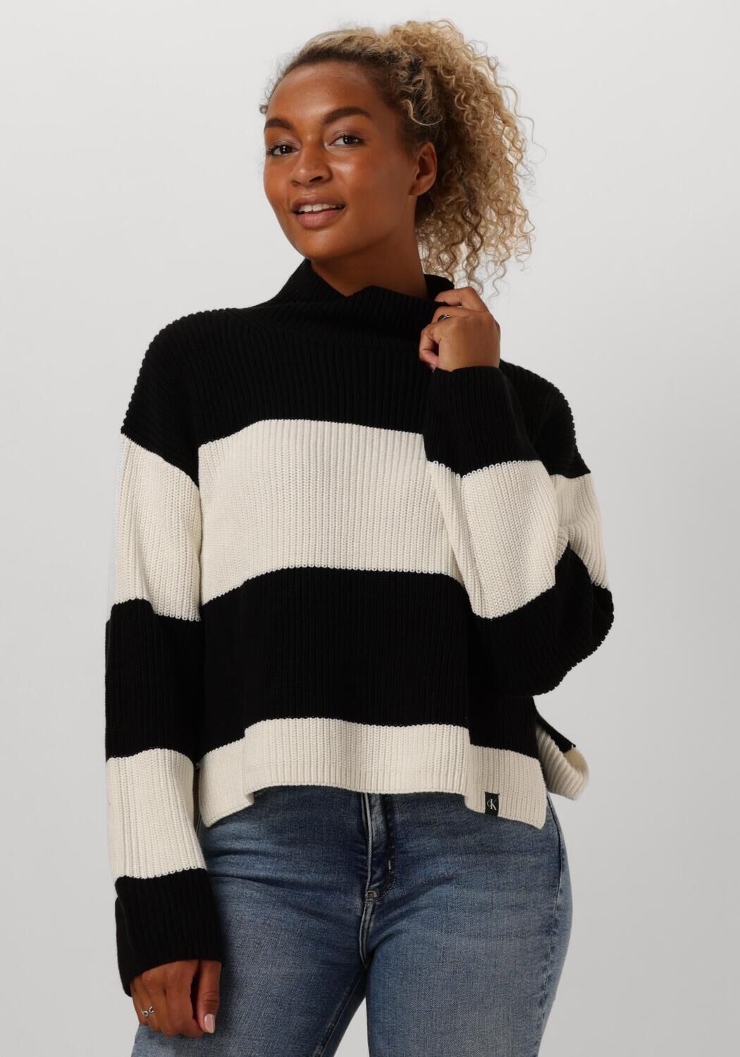 Witte CALVIN KLEIN Coltrui CHUNKY LOOSE HIGH NECK SWEATER Omoda