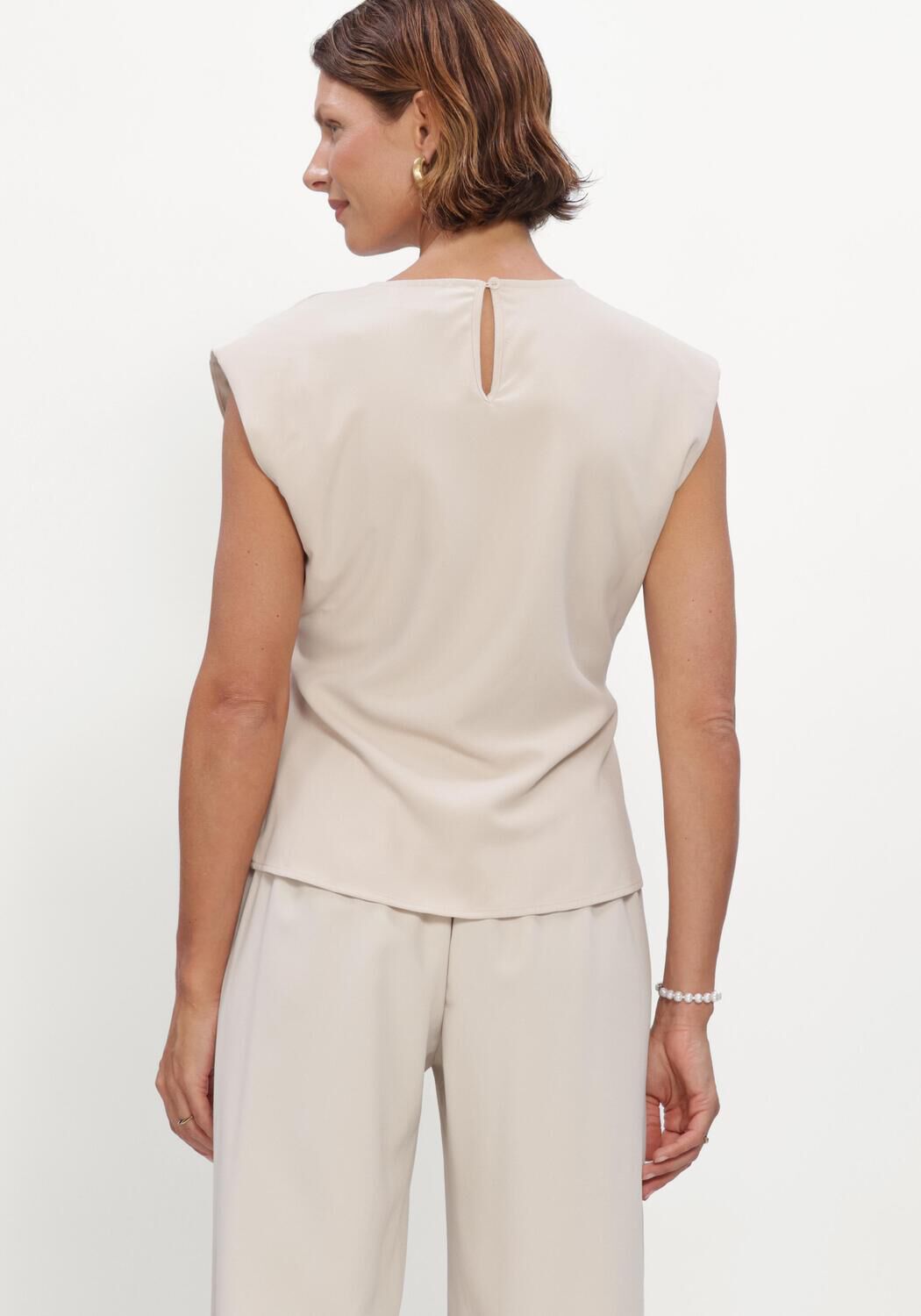 NEO NOIR KATARIM CREPE TOP Hauts & T-shirts en beige - large