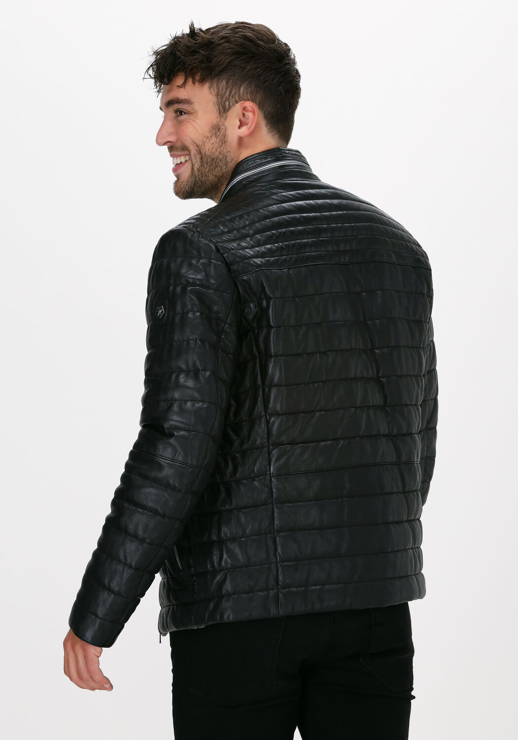 Milestone veste deals