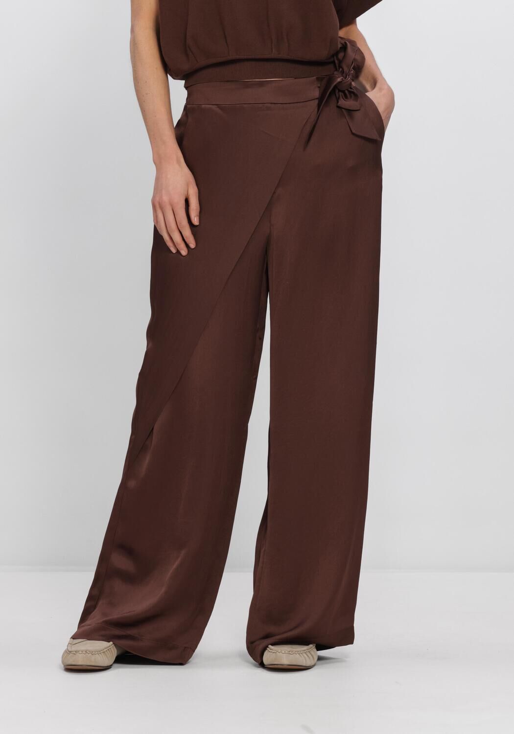 SUMMUM TROUSERS HEAVY SILKY Pantalons en marron - large