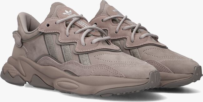Taupe ADIDAS Lage sneakers OZWEEGO WOMEN - large