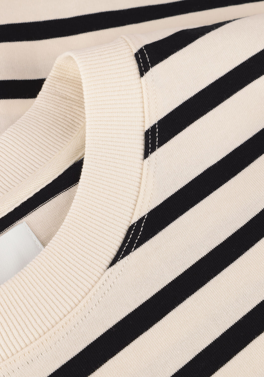 Witte MATINIQUE T-shirt MAHUDSON 73 - large