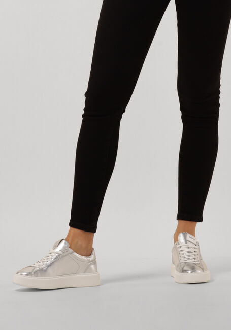 Zilveren NUBIKK Sneakers VINCE TORA DAMES Zilveren NUBIKK Sneakers VINCE TORA DAMES - large