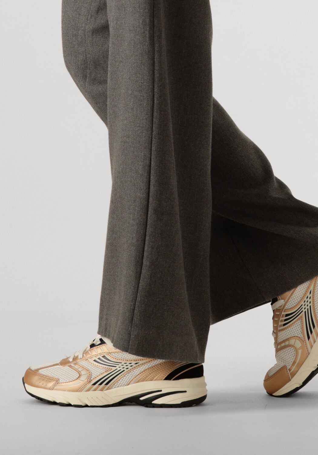 Beige MIZUNO Sneakers WAVE RIDER 10 DAMES - large