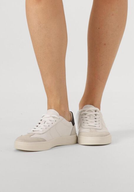 VAGABOND SHOEMAKERS Baskets basses CODY 5944 en blanc - large