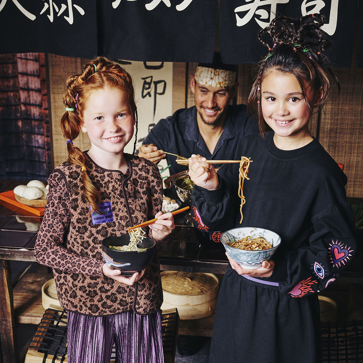 Z8 Mini robe FROZAN Bleu fonc&eacute; - large