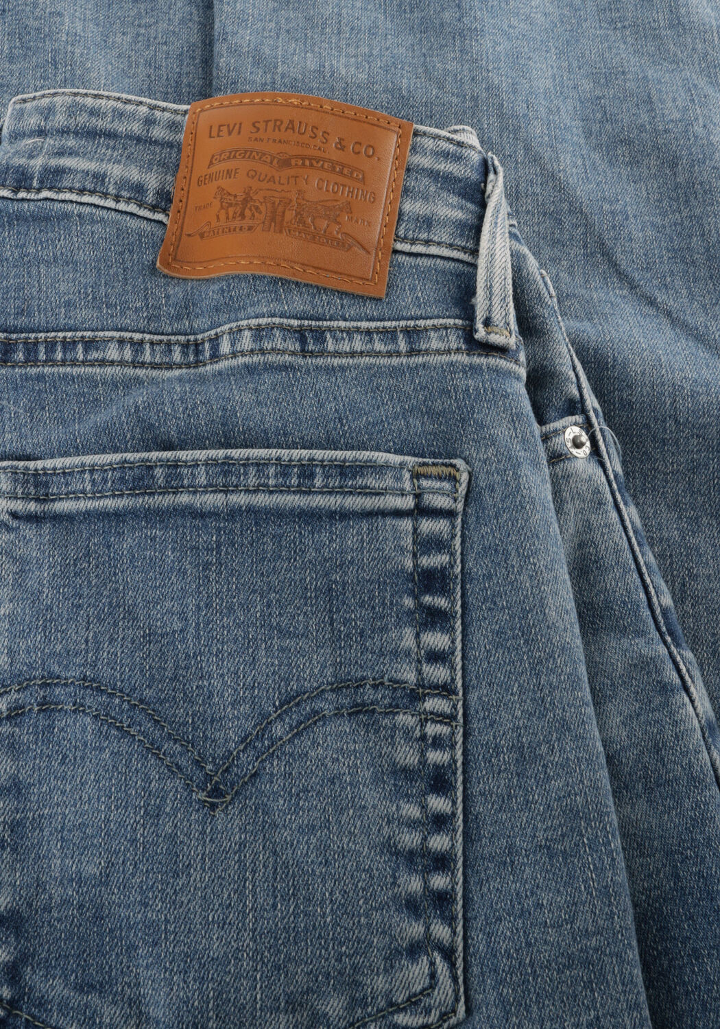 Blauwe LEVI'S Flared jeans 725 HIGH RISE BOOTCUT BLUE WAVE LIGHT - large