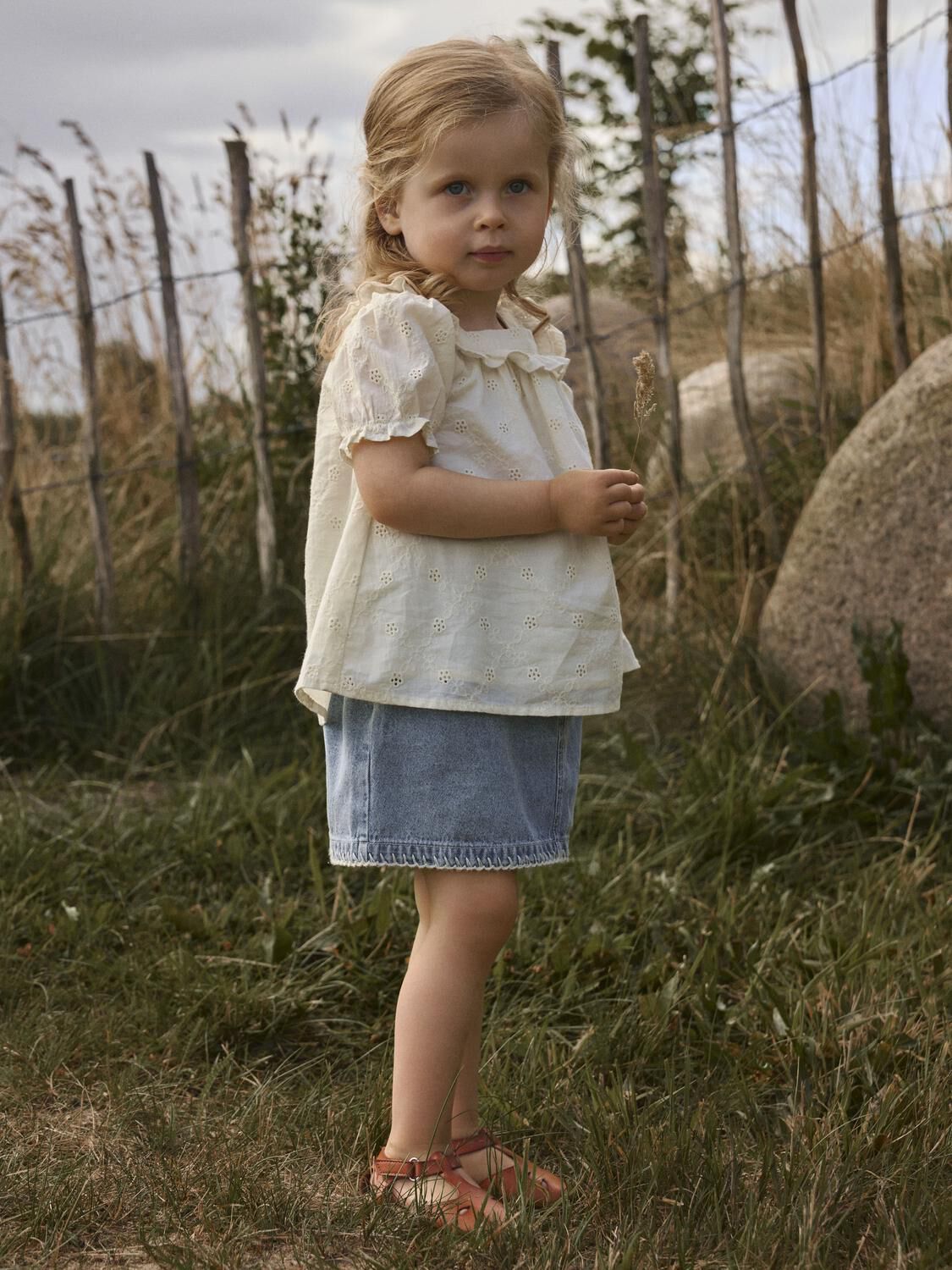 LIL' ATELIER Haut NMFHOSA SS LOOSE SHIRT LIL en blanc - large