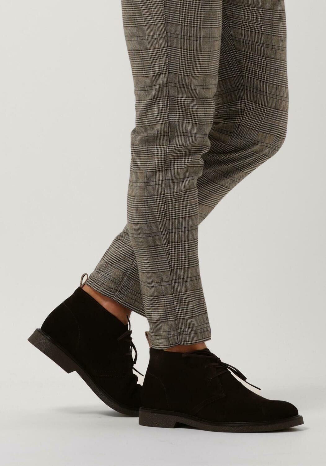 BOSS Bottines &agrave; lacets 50471183 en marron - large