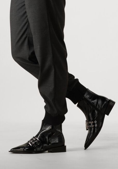 TORAL NICOLE Bottines en noir - large