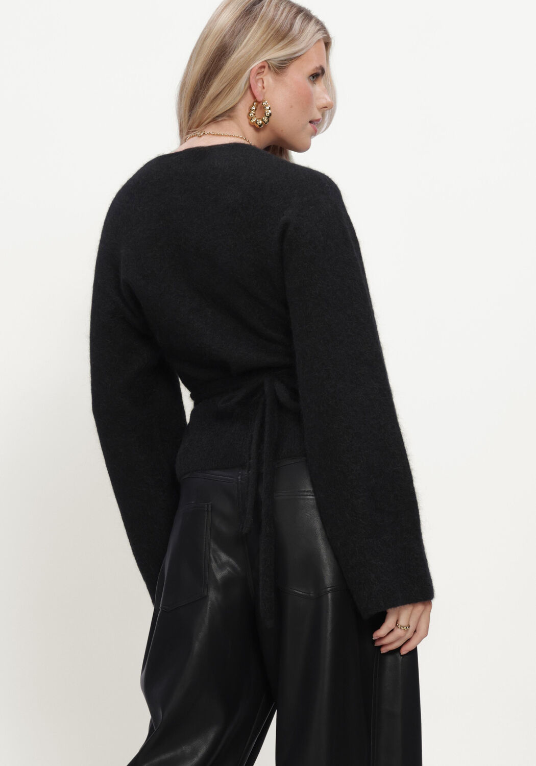 LINA LOCCHI Pull LL-BERIT en noir - large