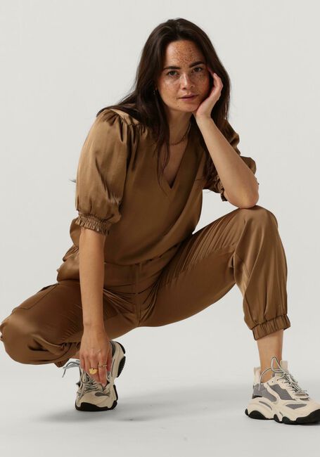 Camel MINUS  SELVA V-NECK PUFF HALF SLEEVE BLOUSE - large