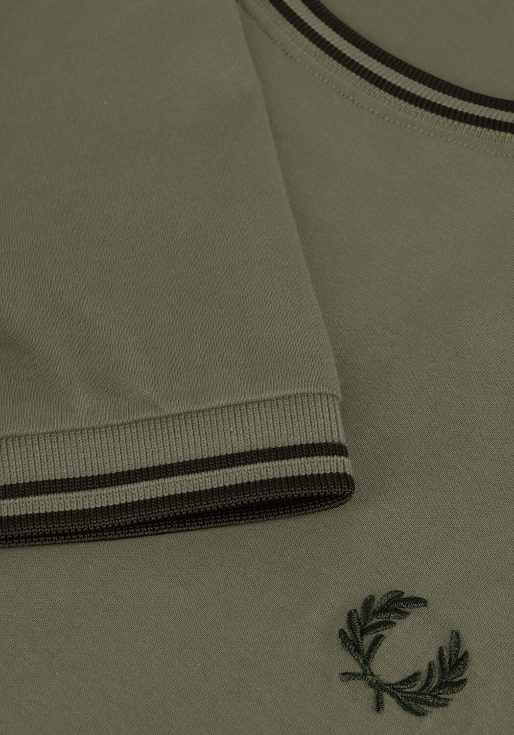 FRED PERRY Polo TWIN TIPPED FRED PERRY SHIRT en vert - large