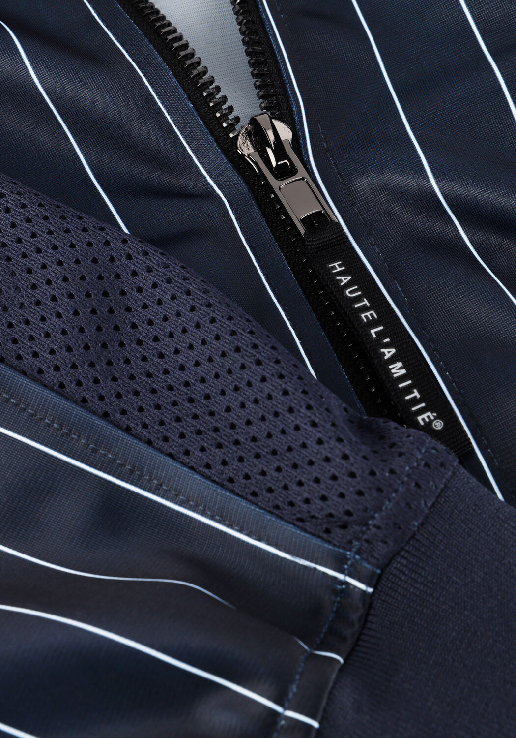 HAUTE L'AMITI&Eacute; PIN STRIPE ZIP SWEAT Pulls & Gilets Bleu fonc&eacute; - large