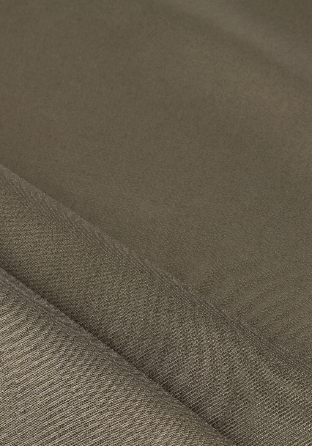 DRYKORN Jupe midi URA en vert - large