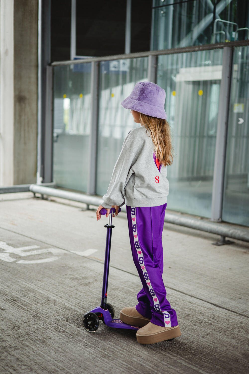 Salty Stitch Pantalon large TRACK PANTS en violet - large