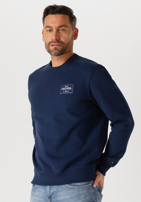 TOMMY HILFIGER Chandail MONOTYPE LABEL SWEATSHIRT en bleu - large