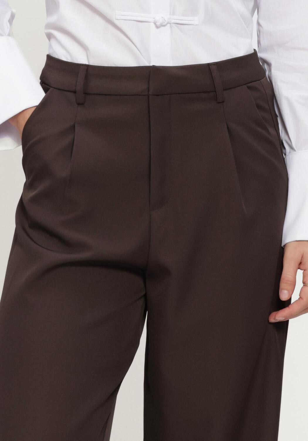 NEO NOIR Pantalon ISOTTA STRUCTURE TIE PANTS en marron - large