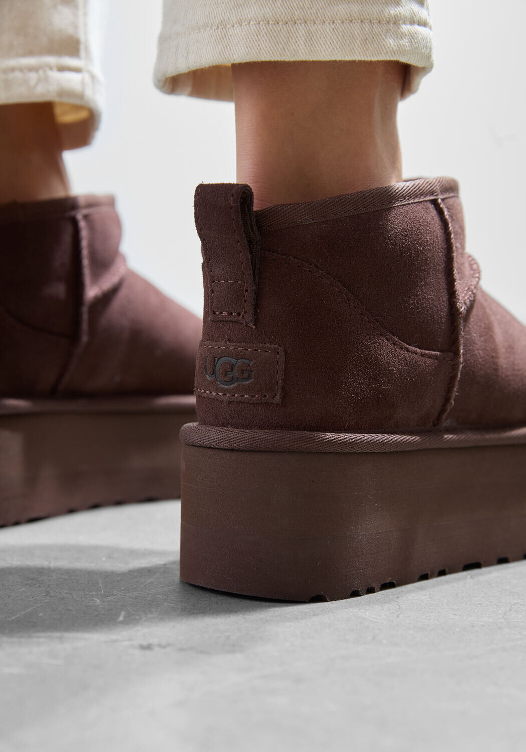 Bruine UGG W CLASSIC ULTRA MINI PLATFORM Omoda